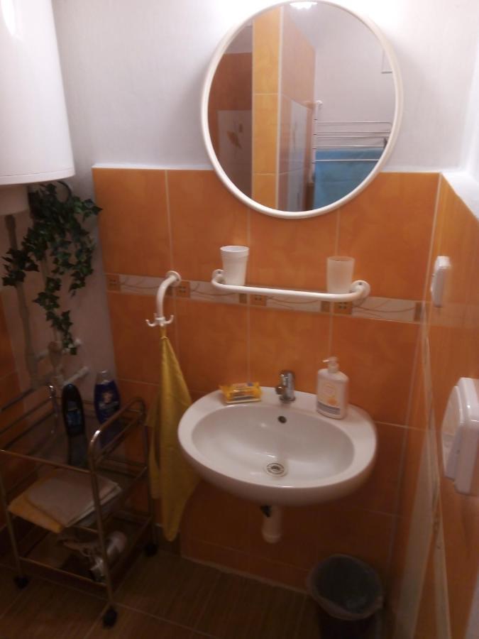 Apartricanova Praha Bagian luar foto