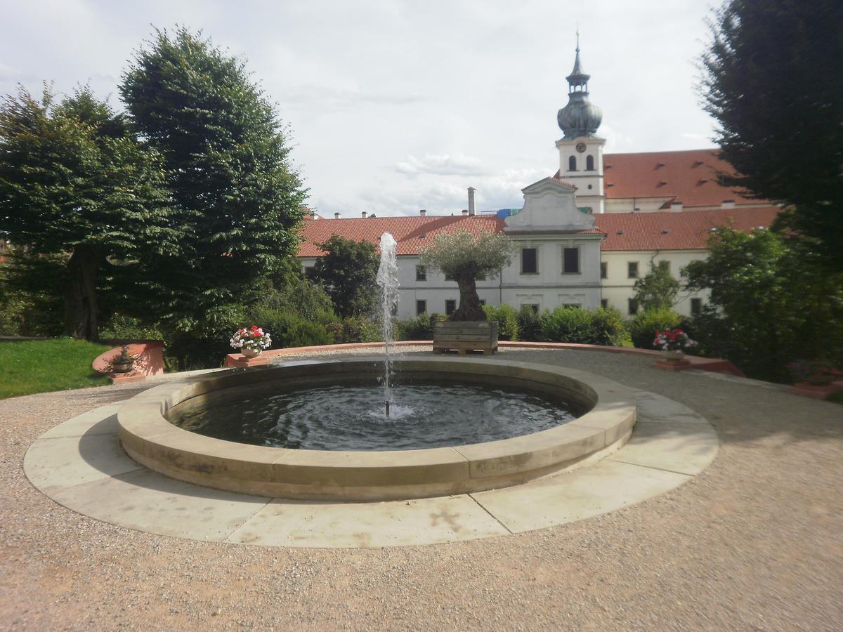 Apartricanova Praha Bagian luar foto