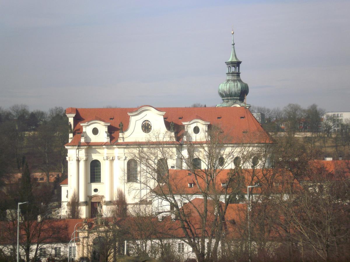 Apartricanova Praha Bagian luar foto