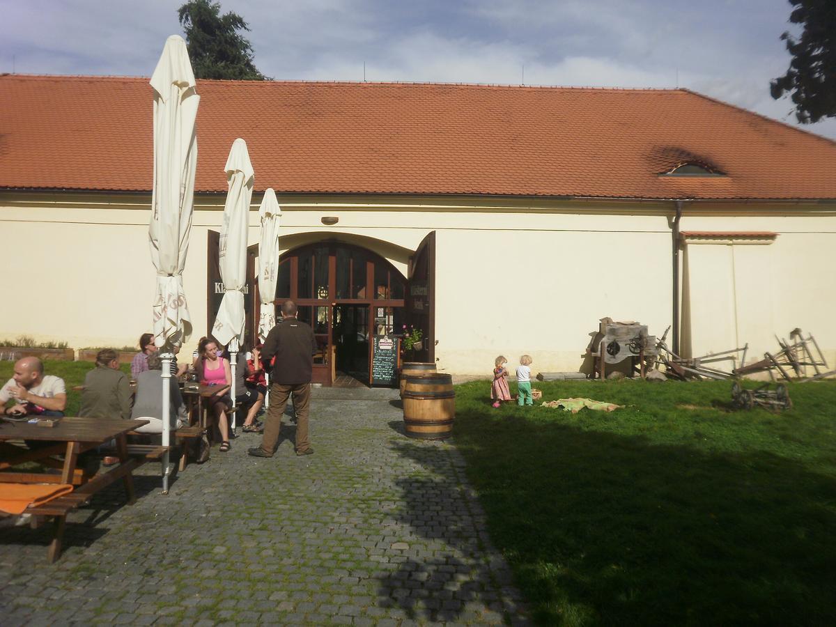 Apartricanova Praha Bagian luar foto