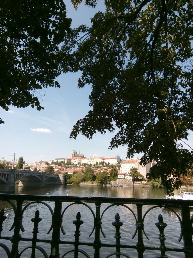 Apartricanova Praha Bagian luar foto